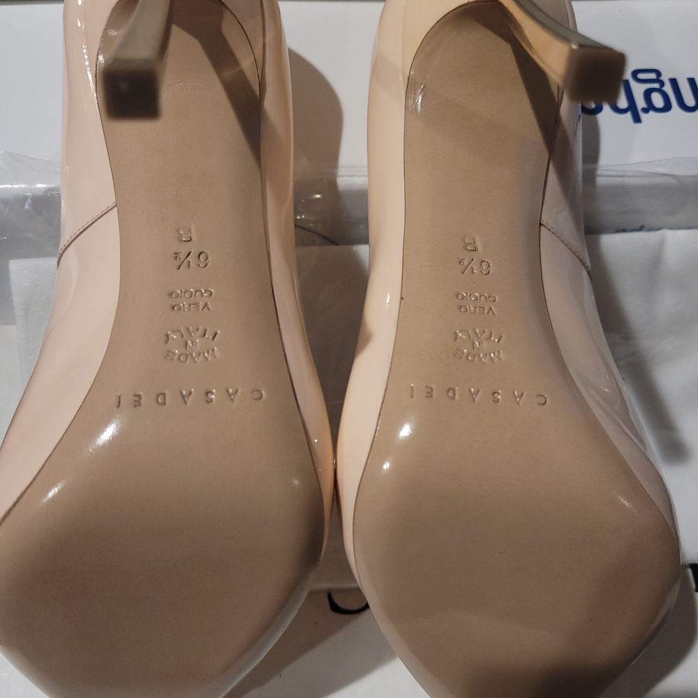 Casadei Nude Heels with Gold Accents - Picture 4 of 5
